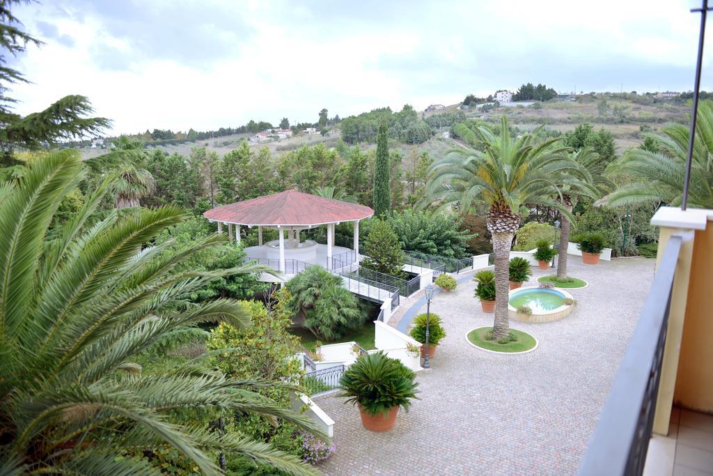 Hotel La Corte Matera Bagian luar foto